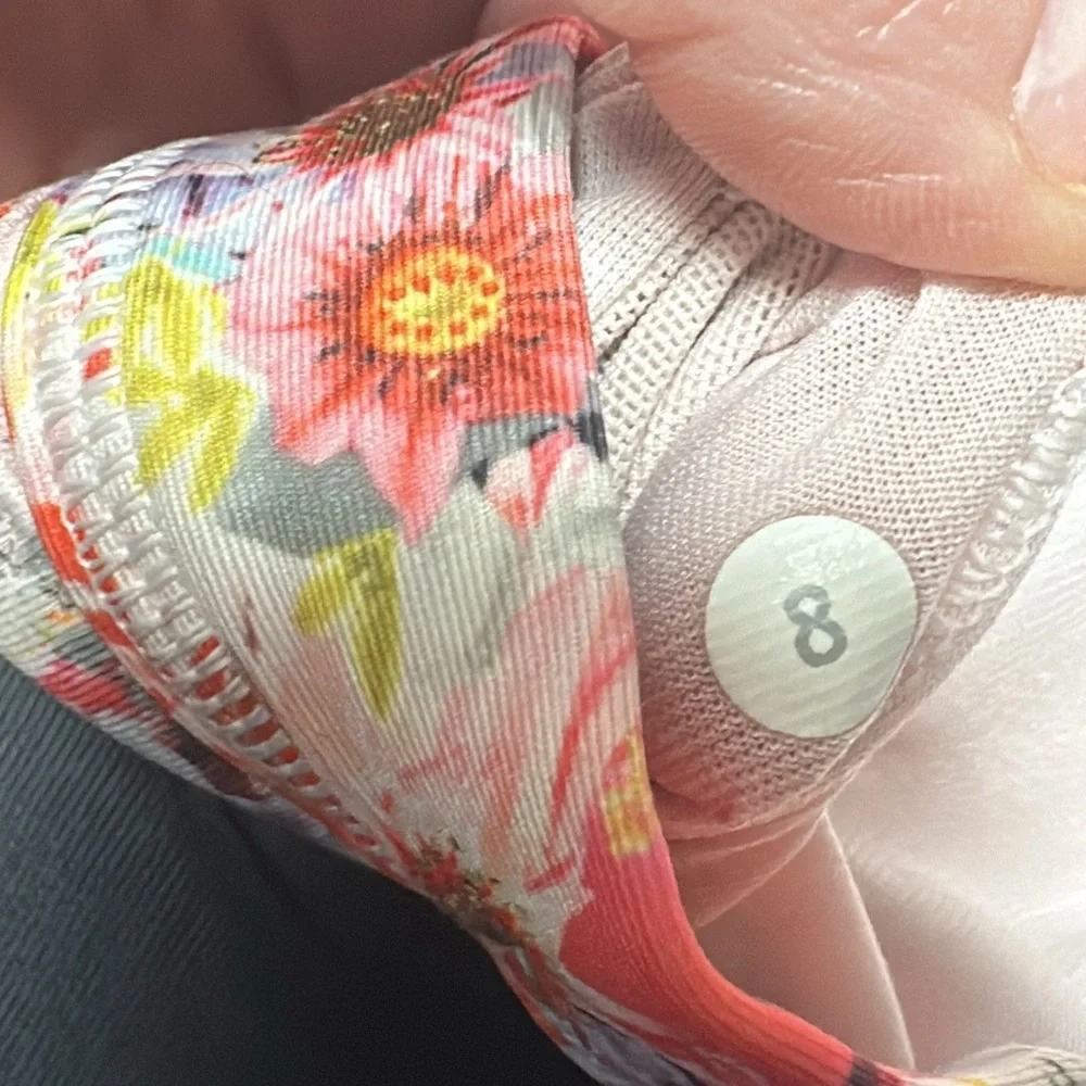 Lululemon Run Stuff Your Bra II - Picture 9 of 10